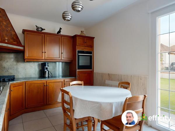Maison 5 pièces - 136 m² Exclusivité efficity