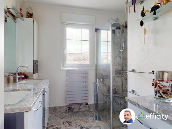 Maison 5 pièces - 136 m² Exclusivité efficity