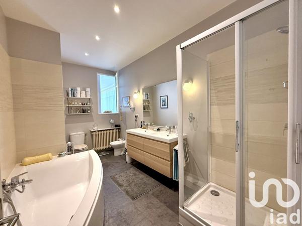 Appartement 6 pièces de 166 m² à Bordeaux (33000)
