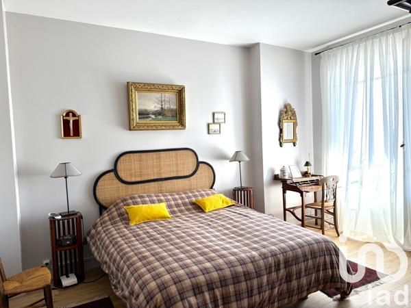 Appartement 6 pièces de 166 m² à Bordeaux (33000)