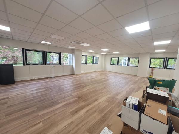 À LOUER - BUREAUX 124 m² - NANTES EST (PARC DE L'AUBINIÈRE)