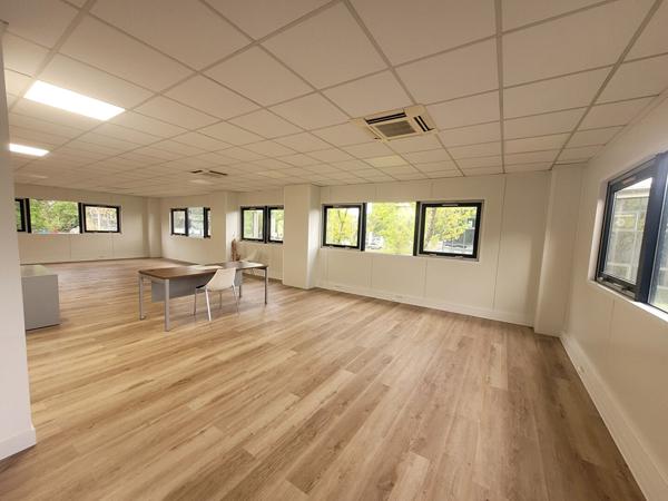 À LOUER - BUREAUX 124 m² - NANTES EST (PARC DE L'AUBINIÈRE)