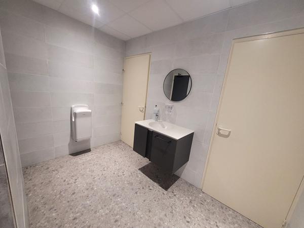 À LOUER - BUREAUX 124 m² - NANTES EST (PARC DE L'AUBINIÈRE)