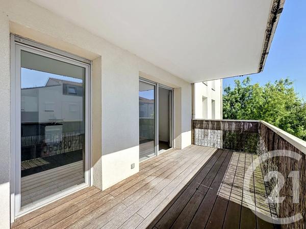 Appartement F4 à vendre  4 pièces - 74,66 m 2   FEYZIN  - 69