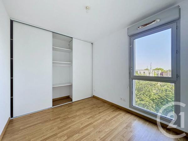 Appartement F4 à vendre  4 pièces - 74,66 m 2   FEYZIN  - 69