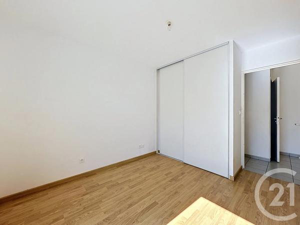 Appartement F4 à vendre  4 pièces - 74,66 m 2   FEYZIN  - 69