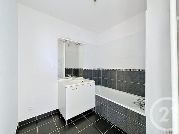Appartement F4 à vendre  4 pièces - 74,66 m 2   FEYZIN  - 69