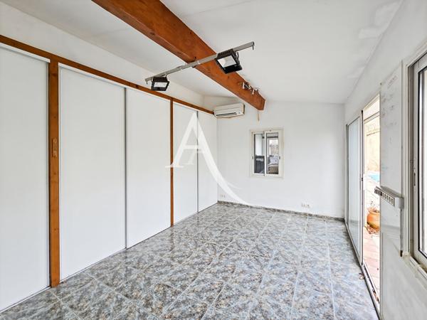 Maison T5 d'environ 120 m2, garage, piscine, dépendances Marseille 13011