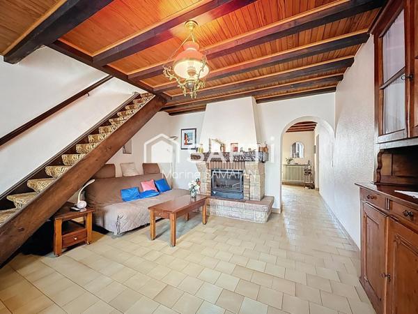 Maison de village à rénover 250 m2 avec jardin