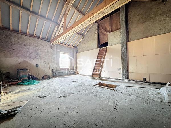 Maison de village à rénover 250 m2 avec jardin