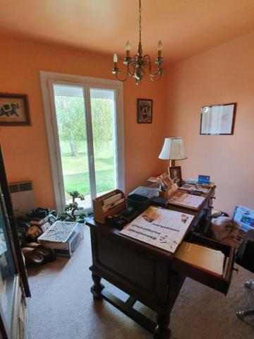 Pavillon plein pied 4 chambres, garage  + beau jardin