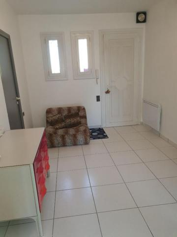 Pavillon plein pied 4 chambres, garage  + beau jardin