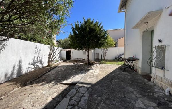 Vente Maison T6 avec garage rénové(e) Marseille 12ème