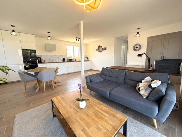 Maison
         6 pièces
        - 145 m² Exclusivité 330 000 € *