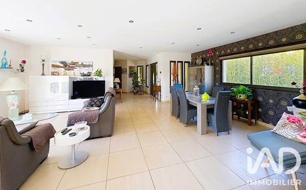 Maison à vendre 5 pièces 201 m² Millau