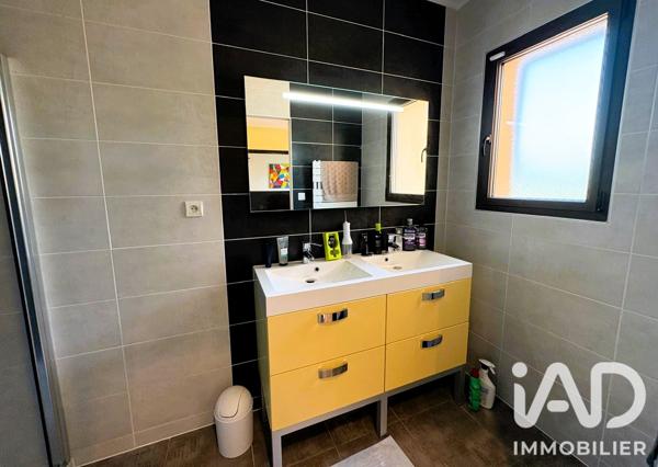 Maison à vendre 5 pièces 201 m² Millau