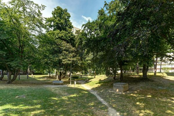 T2 - vue exceptionnelle, climatisation - Villeurbanne Flachet - VILLEURBANNE