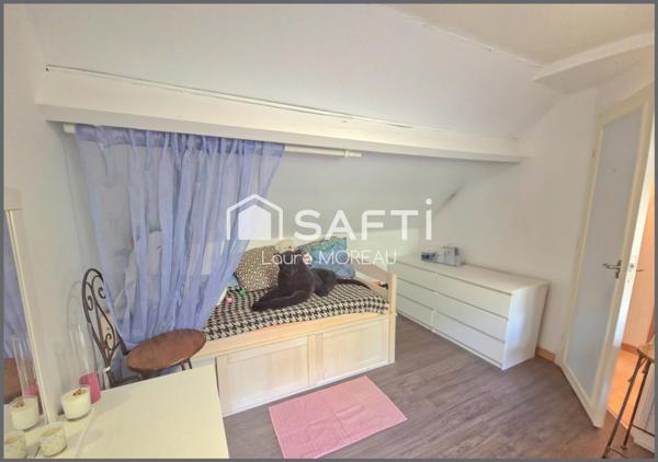 Charmante maison de village en bord de riviére