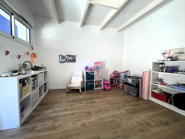 Maison - 5 pièces -130 m2