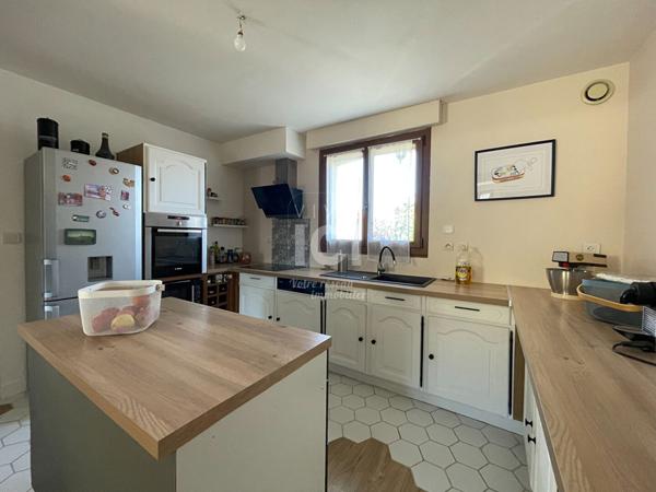 Maison - 5 pièces -130 m2