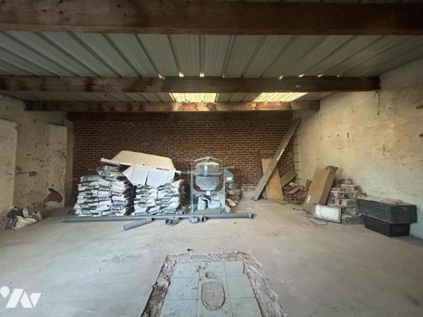 Local commercial/d'activités ou bureaux à vendre à CAMBRAI