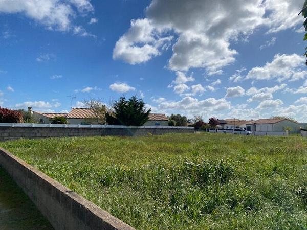 Terrain Longeville Sur Mer 679 m2