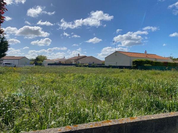 Terrain Longeville Sur Mer 679 m2
