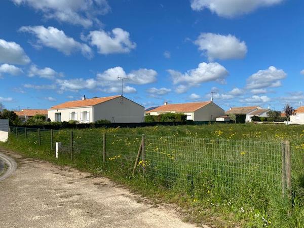 Terrain Longeville Sur Mer 679 m2