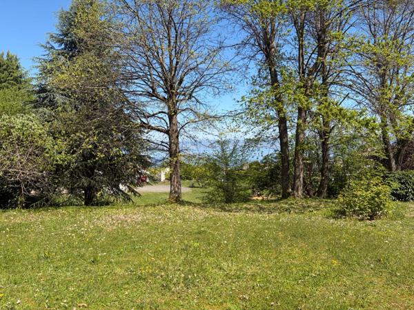 Terrain à bâtir 1 064 m² - Vue lac imprenable - Libre de constructeur