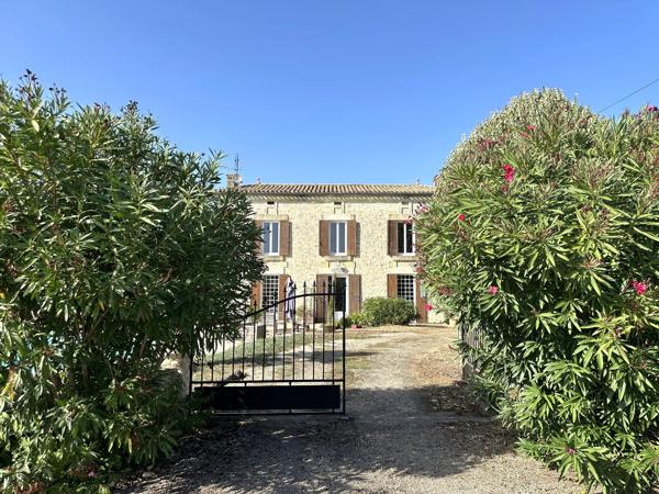 Belle propriété en pierre avec piscine et parc, 5 chambres – proche de Sainte-Foy-la-Grande