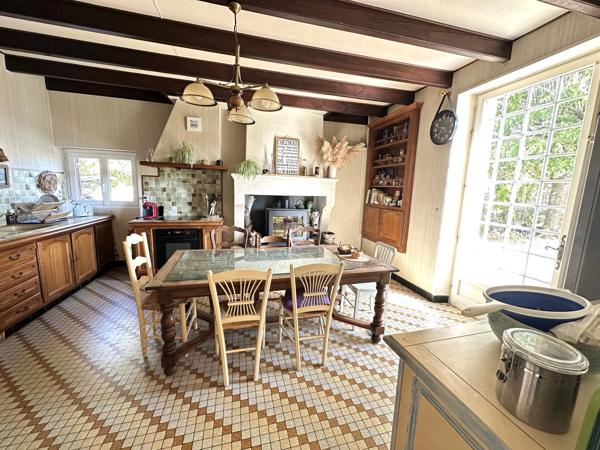 Belle propriété en pierre avec piscine et parc, 5 chambres – proche de Sainte-Foy-la-Grande