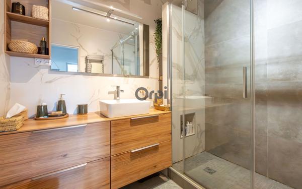 Appartement à vendre    3 pièces • 71,50 m2 La Varenne - Saint-Maur-des-Fossés