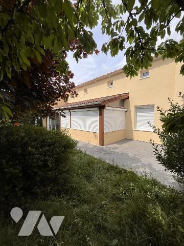 PAVILLON DE PLAIN PIED AVEC GARAGE FACE AUX PYRENEES