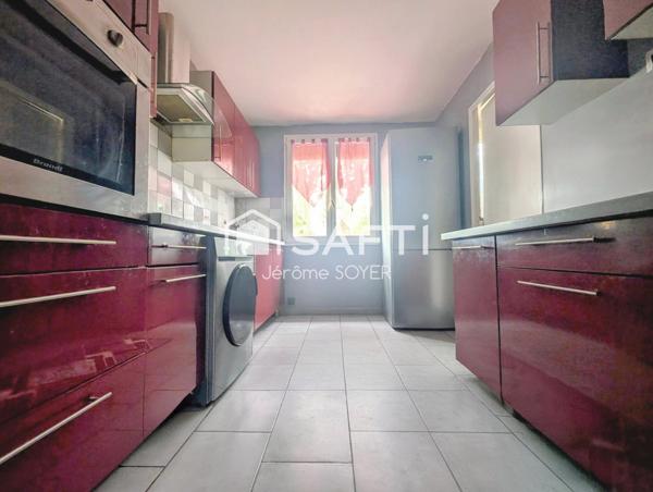 APPARTEMEMENT T3 79 m² AVEC BALCON