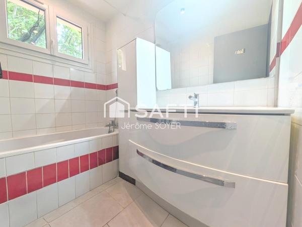 APPARTEMEMENT T3 79 m² AVEC BALCON