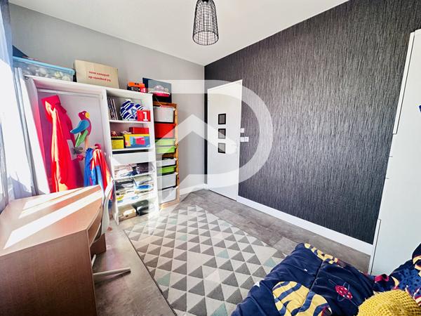 Maison 12 pièces 220.87 m2