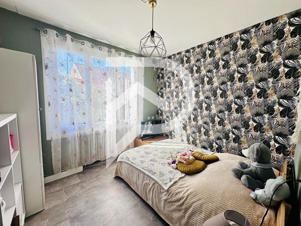 Maison 12 pièces 220.87 m2