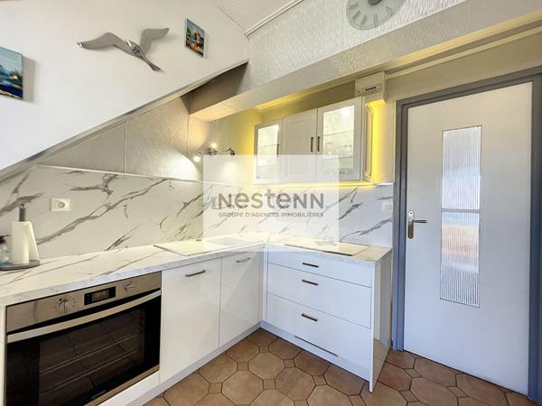 REJUS PLAGE - DUPLEX EN DERNIER ETAGE AVEC VUE MER