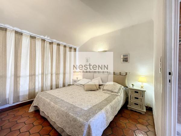 REJUS PLAGE - DUPLEX EN DERNIER ETAGE AVEC VUE MER