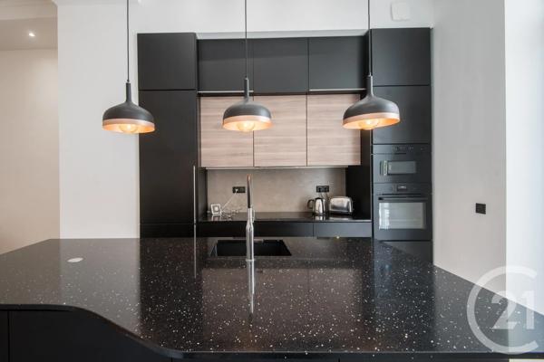 Appartement F5 à vendre  5 pièces - 134,20 m 2   NICE  - 06