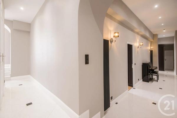 Appartement F5 à vendre  5 pièces - 134,20 m 2   NICE  - 06