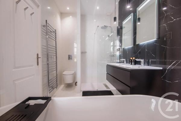 Appartement F5 à vendre  5 pièces - 134,20 m 2   NICE  - 06