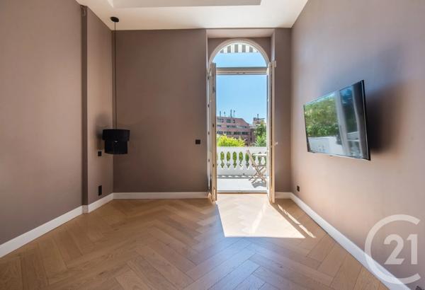 Appartement F5 à vendre  5 pièces - 134,20 m 2   NICE  - 06