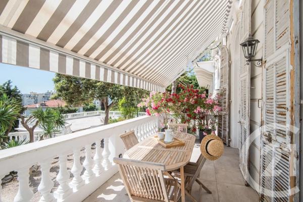 Appartement F5 à vendre  5 pièces - 134,20 m 2   NICE  - 06
