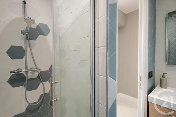 Appartement F5 à vendre  5 pièces - 134,20 m 2   NICE  - 06