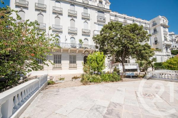 Appartement F5 à vendre  5 pièces - 134,20 m 2   NICE  - 06