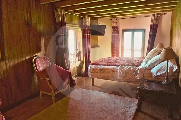 Chalet de Charme de 265 m² à Avonnex – Vue Montagne, Calme Absolu & Revenus Locatifs