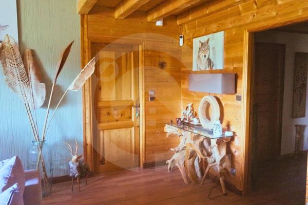 Chalet de Charme de 265 m² à Avonnex – Vue Montagne, Calme Absolu & Revenus Locatifs