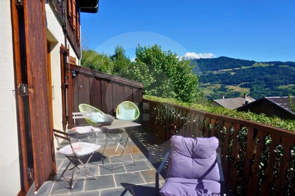 Chalet de Charme de 265 m² à Avonnex – Vue Montagne, Calme Absolu & Revenus Locatifs