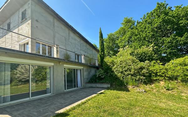 Maison à vendre    6 pièces •  Piquecos